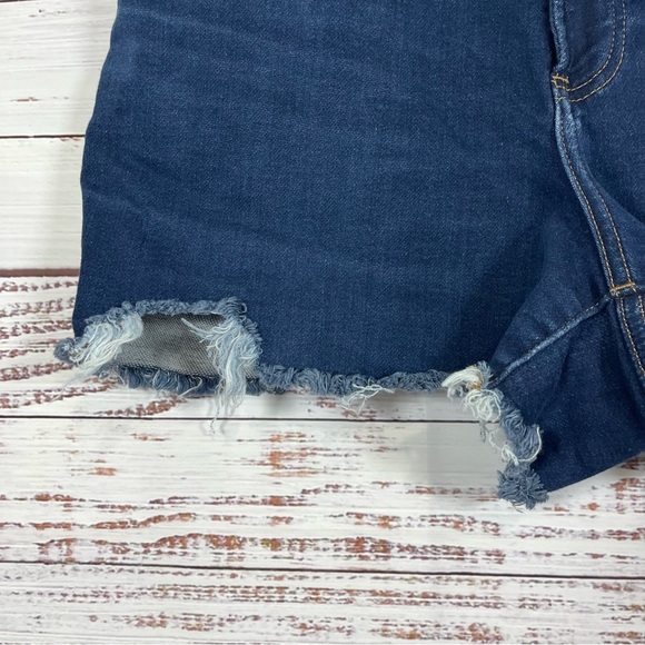 Express Super High Rise Mom Distressed Jean Shorts - Picture 4 of 16